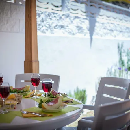 Atlantic View With Jacuzzi *