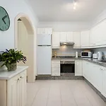 Atlantic View With Jacuzzi וילה