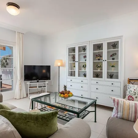 Atlantic View With Jacuzzi Villa *